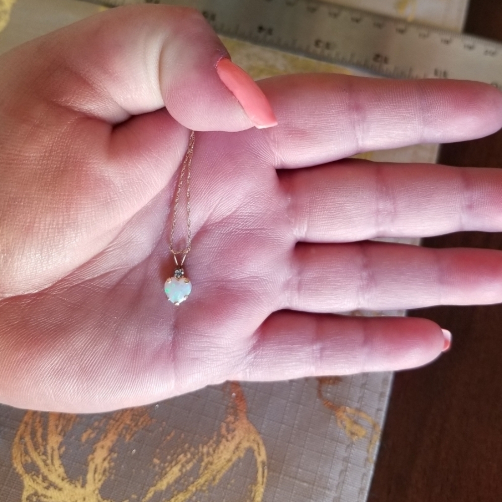 10K Gold Opal Heart Pendant Necklace - Picture 4 of 11